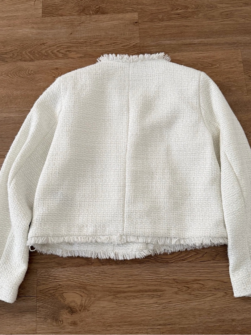 Tahari Cream Bouclé Fringe Jacket with Gold Buttons - Picture 6 of 6